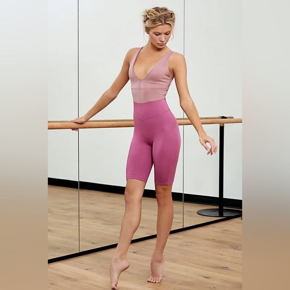 FREE PEOPLE MOVEMENT Total Triumph One-piece Workout Bodysuit Dusky Berry XS NWT